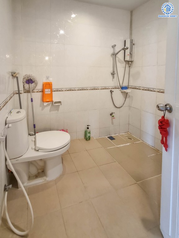 *****ทาวน์เฮ้าส์มือสอง หงษ์ประยูร เฟส3 บางกรวย-ไทรน้อย เนื้อที่ 27 ตร.ว. ฟังก์ชัน 3 ห้องนอน 2 ห้องน้ำ บ้านพร้อมอยู่ โครงการเป็นส่วนตัว ทำเลเดินทางสะดวก เชื่อมต่อถนนรัตนาธิเบศร์ ถนนราชพฤกษ์ ซอยประชาอุทิศ ใกล้รถไฟฟ้าสายสีม่วง "สถานีบางพลู" และจุดขึ้นทางด่วน "กาญจนาภิเษก"